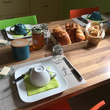 Le Nid D'alex , Rando Et Table D'hote Frühstückspension *