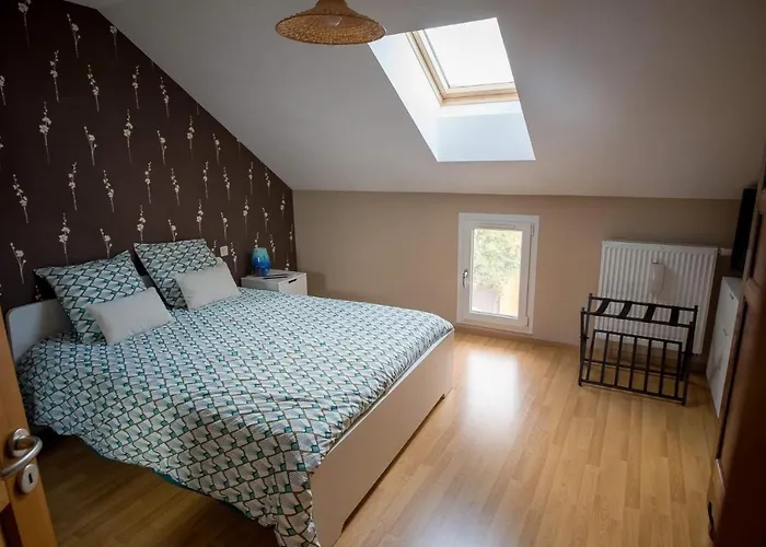 Le Nid D'alex , Rando Et Table D'hote Bed & Breakfast