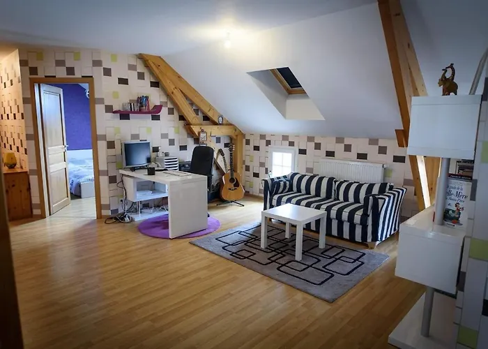 Le Nid D'alex , Rando Et Table D'hote Bed & Breakfast Autigny-la-Tour